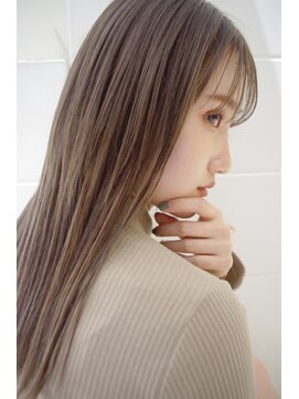 ビーハイブ 一番町店 アヴェダ(BEHIVE) シースルーバング×くすみカラー　ミルクティーベージュ