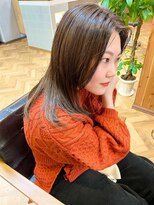 スワッグ(Swag)&nbsp;柔らかなベージュ　セミロング