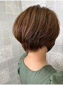 ベージュハンサムショート