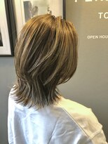 ペネロープ(Penelope)&nbsp;［新宿］ミディアム/ウルフレイヤー/ハイライト　担当　夕島