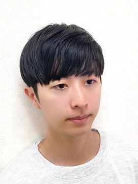 黄ぐまくん美容室 メンズ　ショート　酸性ストレート