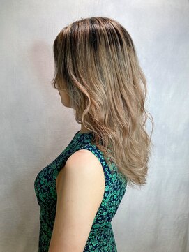 リコラックスビー(LICO LUXBE) バレイヤージュ　ホワイトベージュ