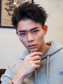 ヒロギンザ 神田店(HIRO GINZA)の写真/【神田駅東口15秒/平日21時まで】お仕事帰りにも◎半個室のプライベート空間で至福のひと時♪<理容室>