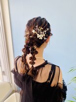 イコイ(ikoi)&nbsp;【YKR】ロング×編みおろしポニー