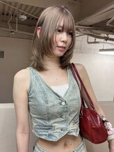 イル(iru)&nbsp;ミディアムレイヤー　ミルクティーベージュ