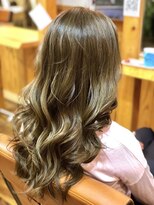 ララテラス(LaLa Terrace)&nbsp;ハイアッシュバレイヤージュ×外国人風エレガンスウェーブ