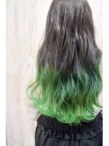 ホワイト 梅田(white)&nbsp;＊裾カラー＊グリーン×グレージュ