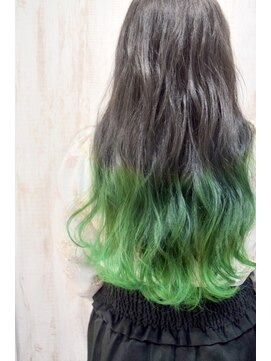 ホワイト 梅田(white) ＊裾カラー＊グリーン×グレージュ