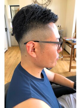 ディ グラント(D GRANT) 外国人風流行りのBARBERスタイル☆