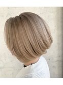 ホワイトベージュ