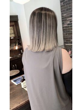 シフト ニュートラル(SHIFT N) バレイヤージュ