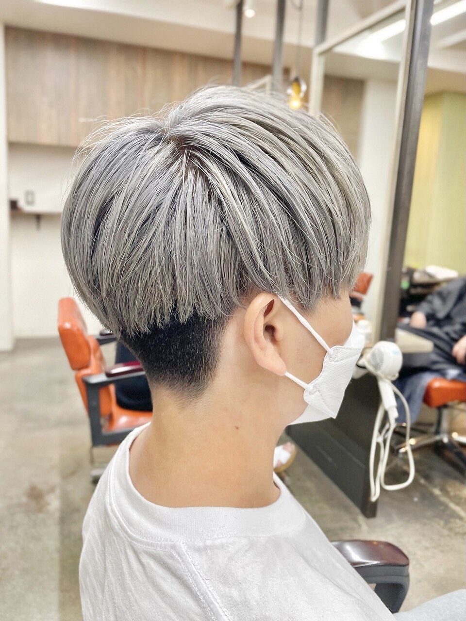 Bellecoupes】平田澄香 シルバーカラー 刈り上げマッシュ：L133136859