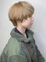 モルニ(MORNI)&nbsp;ハニーイエロー_マロンベージュ Aラインボブ かきあげ