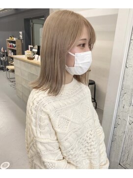 チーカ(chica) ハイトーンベージュ