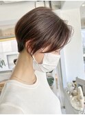 前髪あり大人ショートボブブラウンベージュひし形ショートカット