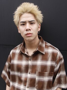 サンバレー(SUNVALLEY) スパイキーショート　ブリーチ　パーマ　メンズカット