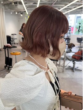 ランテルディ 渋谷(LANTERDIT) 外ハネボブ ブリーチなしピンクブラウン くびれヘア