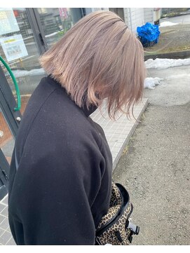 ナンバー 秋田店(N°) くすみベージュ