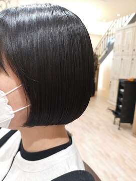 ルシードスタイル クリザンテーム 白髪染め/白髪ぼかし/ハイライト/カラー/ショート/ボブ