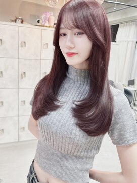 ジィルム(XELM) ピンクレッド　ローレイヤーカット【高崎/高崎駅/高崎駅西口】