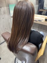 アリアバイエクラート 新宿南口店(ARiA by ECLART)&nbsp;サラツヤオリーブグレージュ