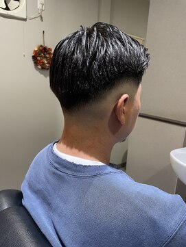 宮川理髪店 スキンフェード<理容室> ［メンズ/シェービング/床屋/花巻］