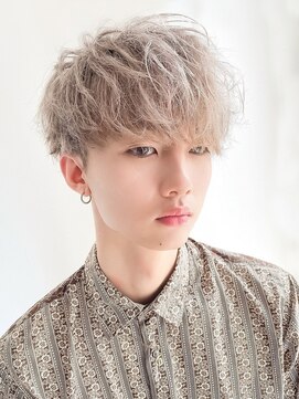 リベルテ 渋谷(Liberte) ホワイティマッシュ【渋谷/髪質改善/学割/ブリーチ/レイヤー】