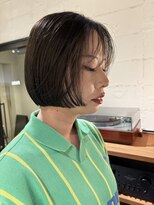 リチウム(LITHIUM...) パツッとボブ オリーブカラー グレージュ