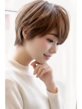 レウナ 外苑前(Reuna) 30代40代大人可愛いショート　大人ショートボブ　耳かけ