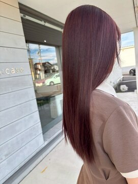 クレヨン ケース(Crayon case) 透明感深みレッド艶カラーストレート美シルエットロング