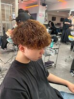 フィフスワン(fifth one)&nbsp;波巻きパーマ × ブラウンカラー
