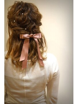 シュガー 仙台宮城野区(&Sugar) フィッシュボーンゆるふわハーフアップ