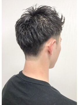 クアトログランシュ 水戸店(QUATRO×GranCieux) 黒髮アップバンク刈り上げショート★QUATRO★