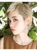 スリークショート×ホワイトブロンド[表参道/青山/表参道駅]