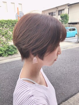 リコ(liko) 【liko 三軒茶屋 莉子】夏色くびれショート