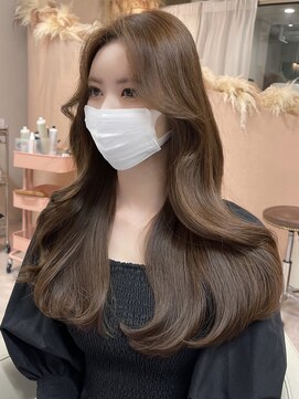 ユニ 表参道(uni) 大人気の韓国風くびれレイヤーカット/ヨシンモリ/エギョモリ