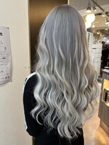 ヘアーグランデシーク(Hair Grande Seeek)&nbsp;シールエクステハイトーンダブルカラーホワイトシルバーカラー☆