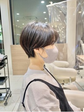 アッシュ 大泉学園店(Ash) 【お洒落に可愛く】マッシュショート