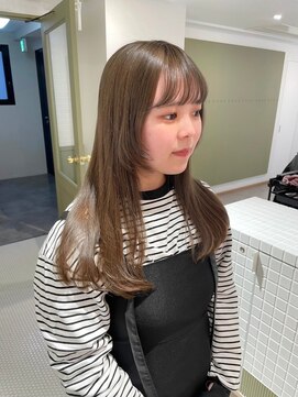 エミィ(emme) 【emme×石崎 】ロングレイヤーカット×姫カット/顔周りカット