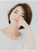 大人ラフな前下がりボブ