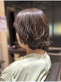 ６０代でも若々しく女性らしいふんわりパーマ