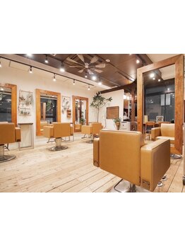 【HOT PEPPER Beauty AWARD 2018～2025 BEST SALON7年連続注目サロン選出】落ち着いた雰囲気の癒しの店内＊