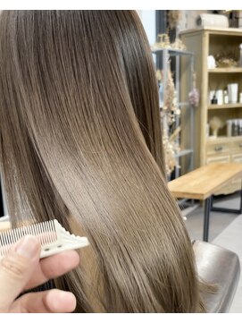 Japanese straightening headspa salon Tokyo by VARY Japanese Straightening + Cut + “ TOKIO” No1 JP treatment.