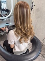 ラニシス ヘアー(Lanisis Hair) プルシールでハイライト
