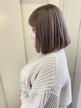 ヘアーデザイン シュシュ(hair design Chou Chou by Yone) 透明感シルバーアッシュ&内巻きボブ♪