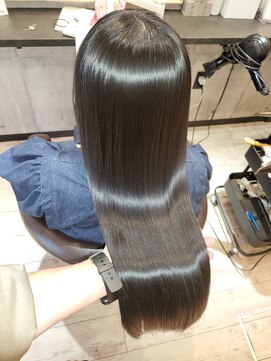 ニコ(Nico) しなやか艶髪ストレート