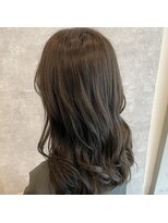 フェリア 梅田(FERIA)&nbsp;【梅田 茶屋町】アッシュブラウン/フェミニンロング