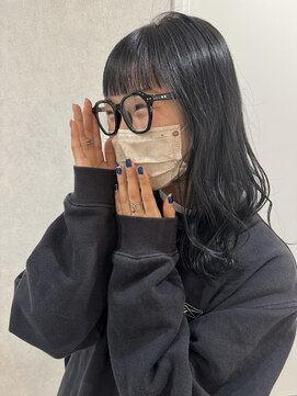 ニィ(2iee.) 艶々ケアカラー