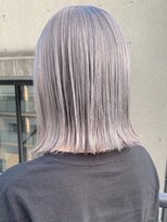 ジーナ(XENA) ケアブリーチ×ハイトーンカラー×シルバーグレー(渋谷)