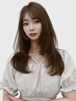 ユーフォリア 渋谷グランデ(Euphoria SHIBUYA GRANDE)&nbsp;レイヤーカット  ベージュカラー 韓国ヘア  斜めバング